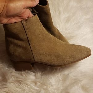 New Aquatalia Beige Sz 8 suede Bootie HighQuality